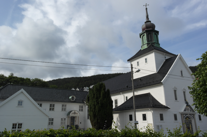 Laksevag Kirke Case Study IFP EE150722 (2) (1)