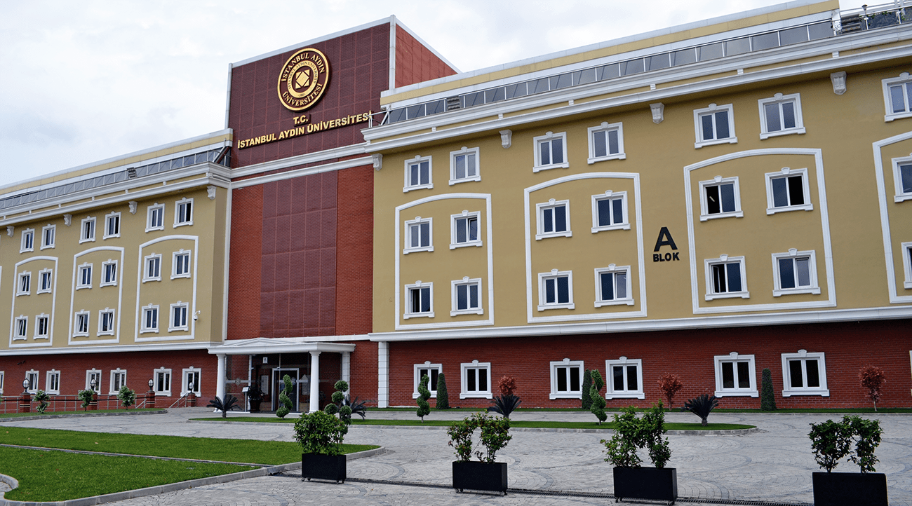 1500 smoke detectors from Siemens protect the Aydin University from fire – and false alarms.