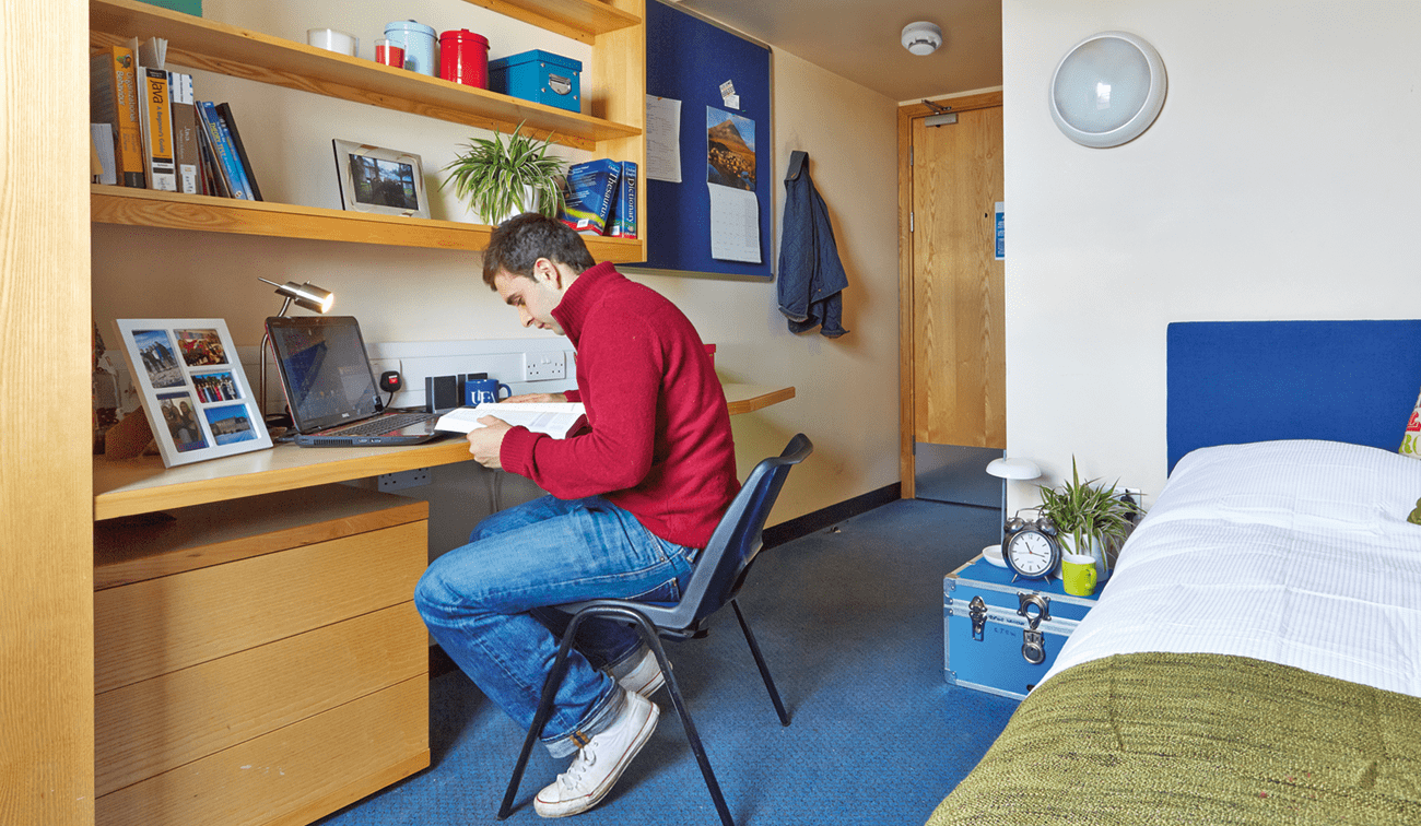 Prior to installing Nittan EV-DP detectors in student accommodation, the University of East Anglia was experiencing around 20 false alarms every week caused by steam.