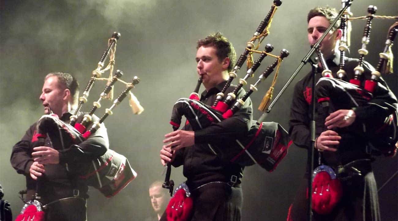 Red Hot Chilli Pipers - Charity single remembers 9/11 firefighters