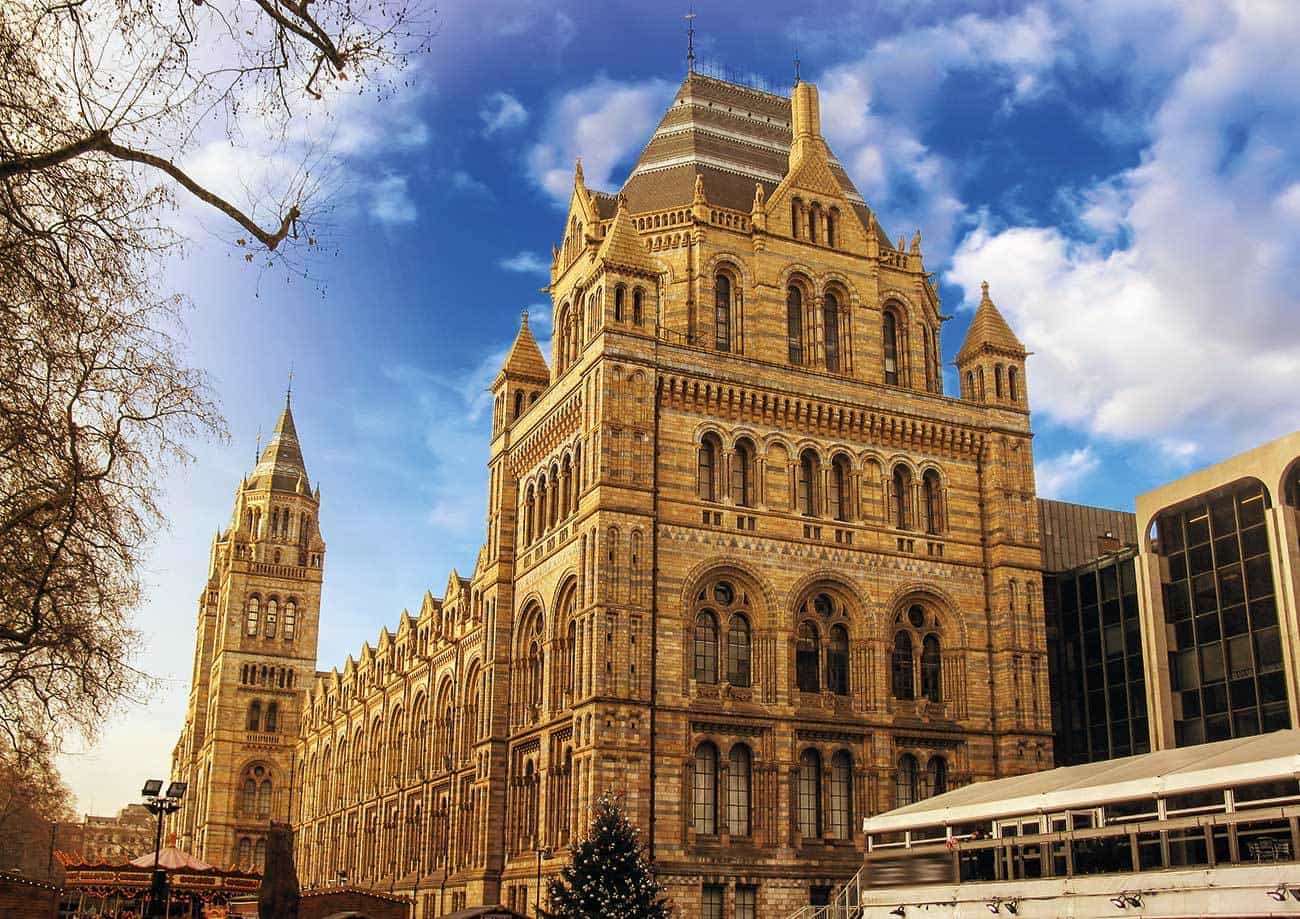 Advanced MxPro panels are installed in London’s Natural History Museum.