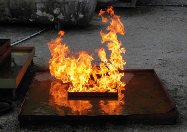 Figure 2: Worst case fire vs flame detection design fire.