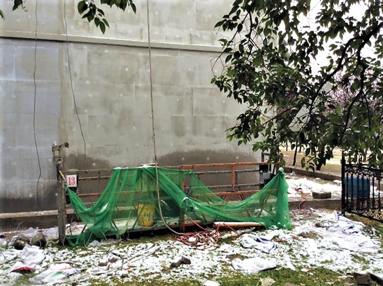 Figure 4: Moisture ingress will impair durability of cement cover.
