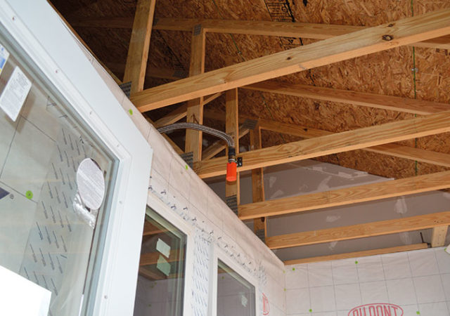 Flexible dry sprinklers have been made possible by the combination of flexible fitting technology and dry sprinklers. One such sprinkler is Victaulic’s VicFlex™ dry sprinkler that has a tight bend radius, allowing it to be installed in constricted spaces.