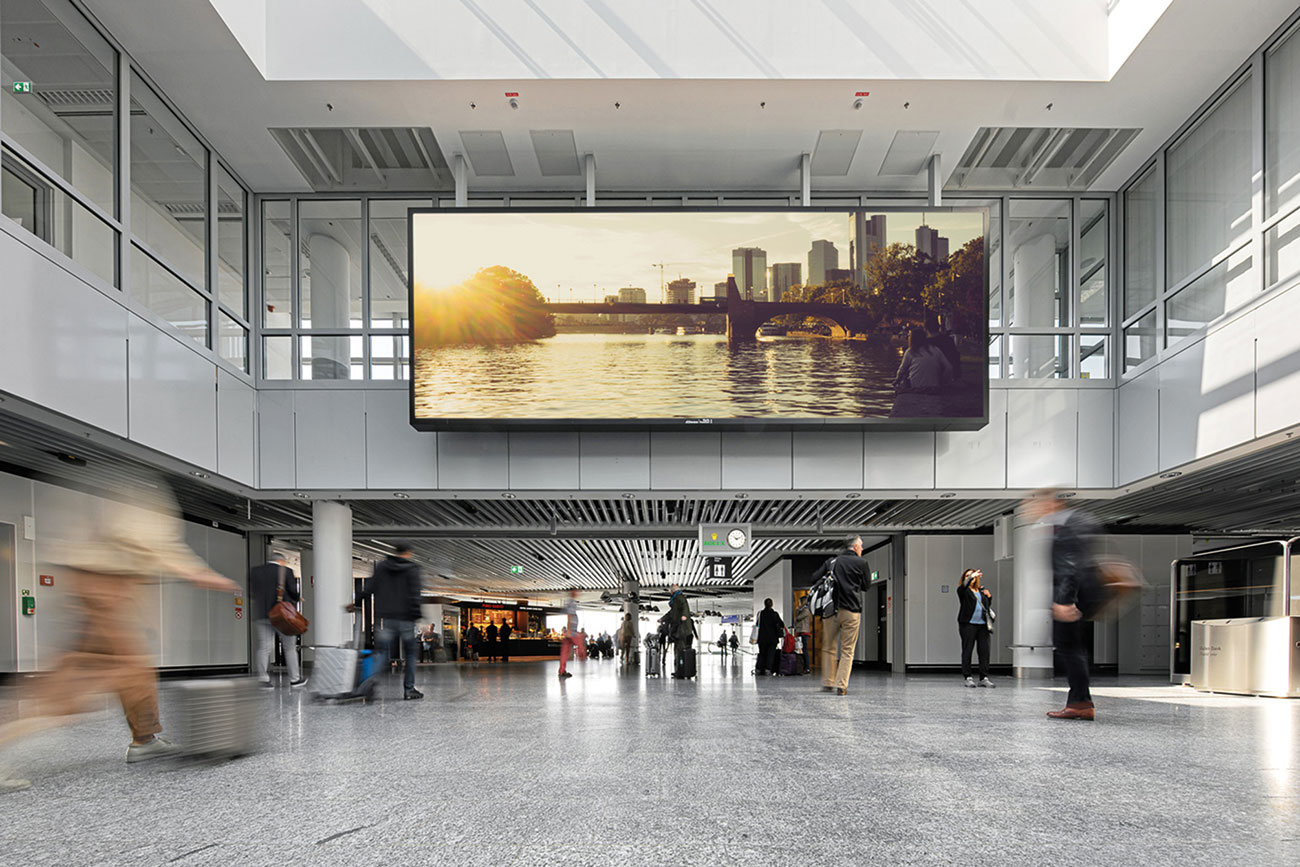 LED advertising wall, realized by BenHur GmbH, with E-Bulbs inside at Frankfurt International airport.