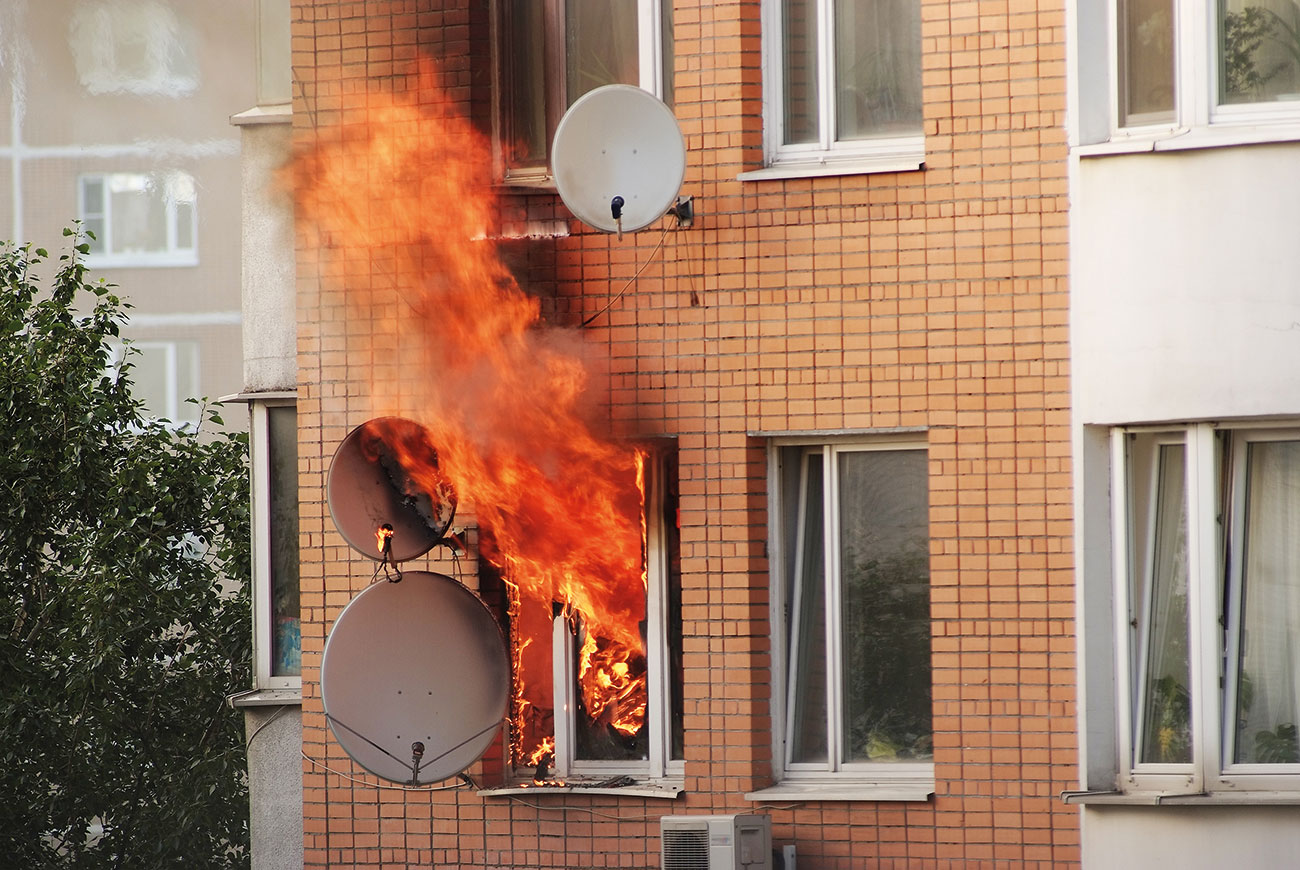 An example of a fire in a multiple occupancy residential building.