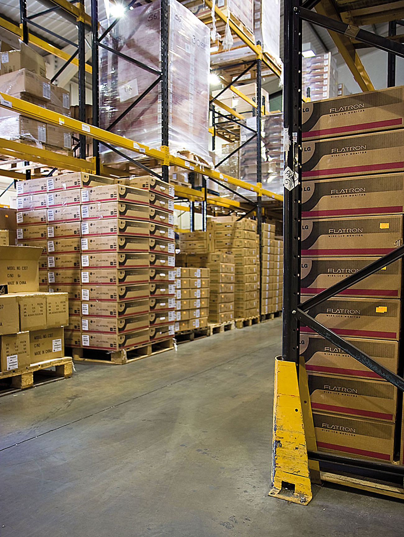The effectiveness of sprinklers in warehouses depends on the ability for the water to reach the burning materials.