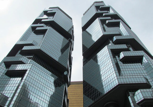 Some countries will already be ahead of others in how structures are built and managed to protect against fire. Image courtesy of clachcl0 (pixabay.com)