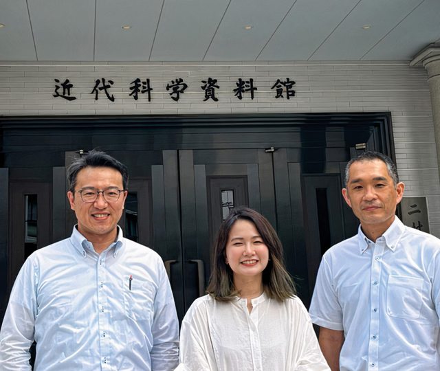 Nicharee together with Prof. Mizuno (left) and Prof. Kuwana (Tokyo University of Science).